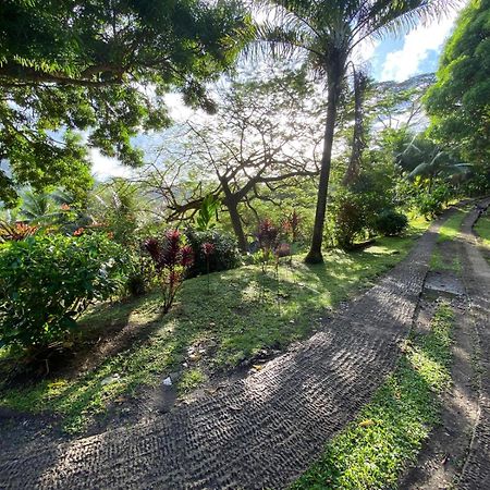 Huahine Manta Lodge Avec 4X4 Optionnel Haapu Exterior photo