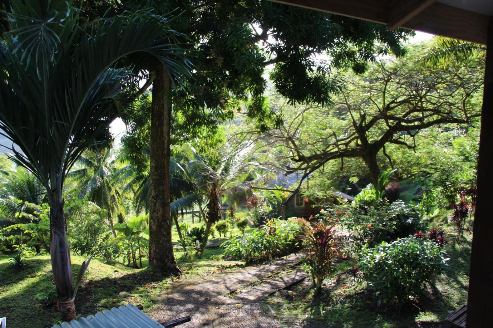 Huahine Manta Lodge Avec 4X4 Optionnel Haapu Exterior photo